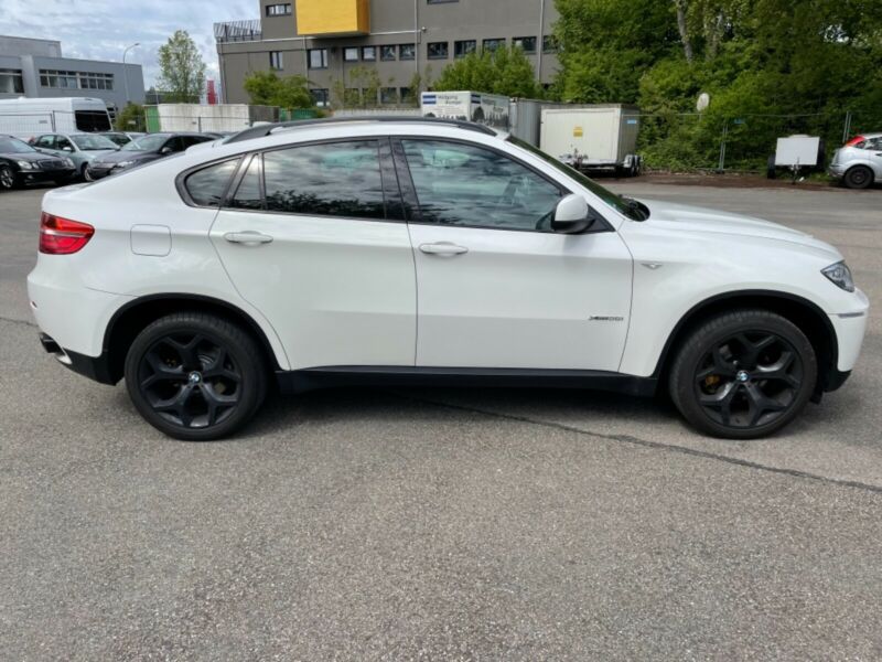 BMW X6 • 2013 • 121,700 km 9