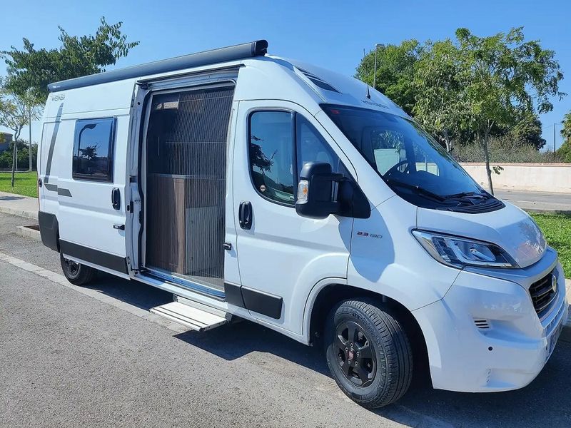 Fiat Ducato • 2018 • 60,000 km 1