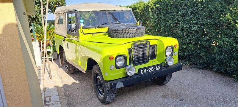 Land Rover LR3 • 1979 • 188,000 km 1
