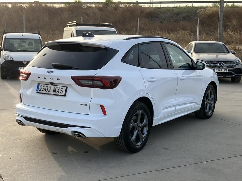 Ford Kuga • 2025 • 6,698 km 5