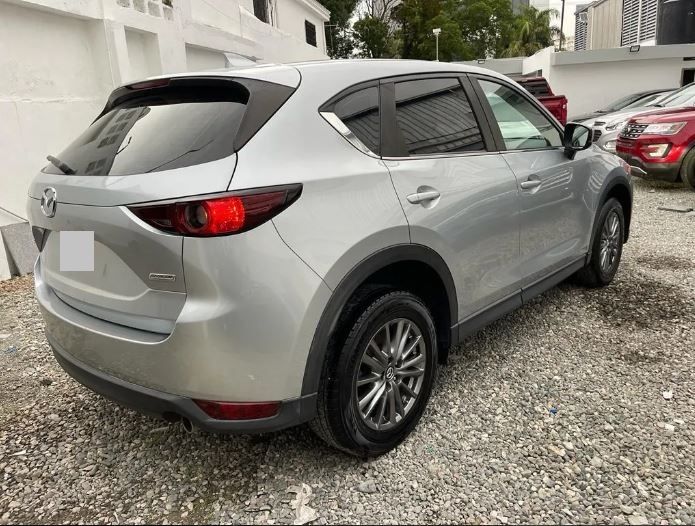 Mazda CX-5 • 2018 • 95,000 km 4