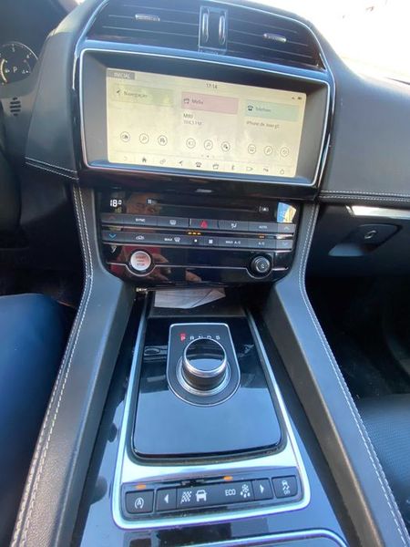 Jaguar F-Pace • 2016 • 158,000 km 3