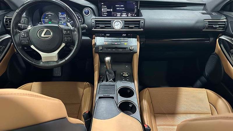 Lexus RC • 2019 • 40,203 km 6