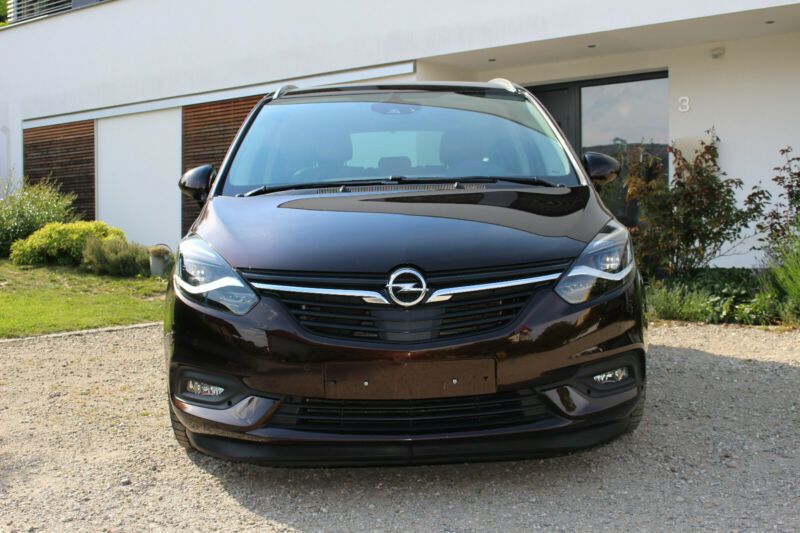 Opel Zafira • 2016 • 82,755 km 5