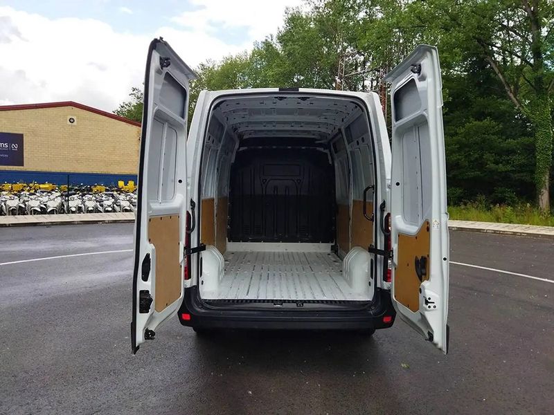 Opel Movano • 2021 • 25,000 km 8