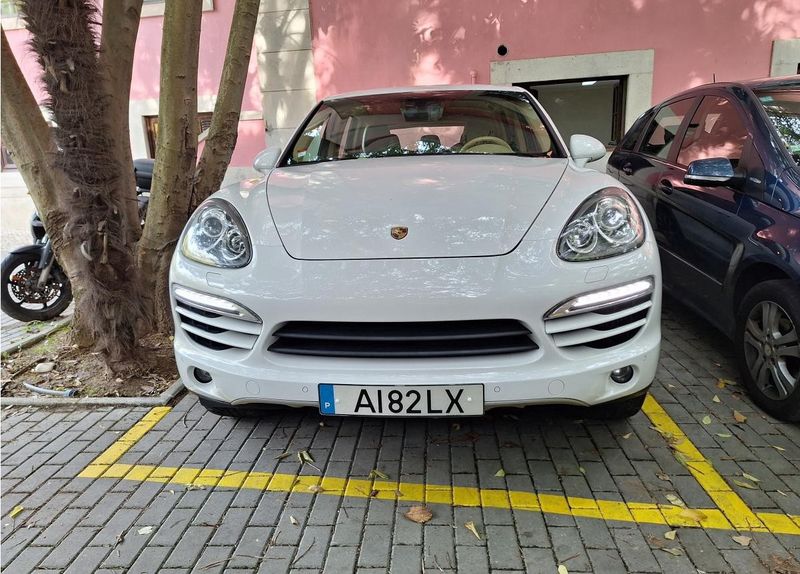 Porsche Cayenne • 2011 • 200,000 km 5