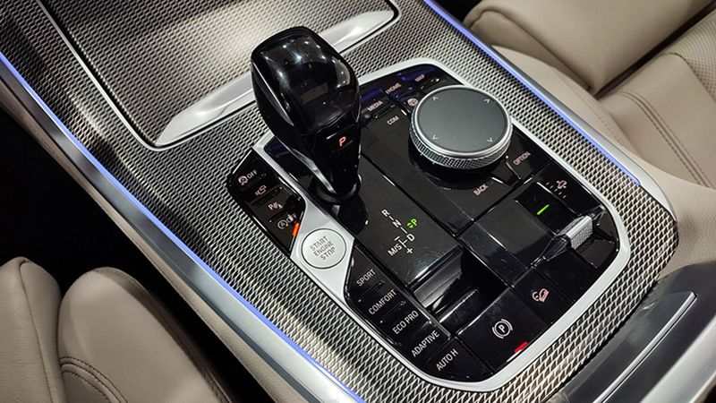 BMW X5 • 2020 • 42,284 km 4