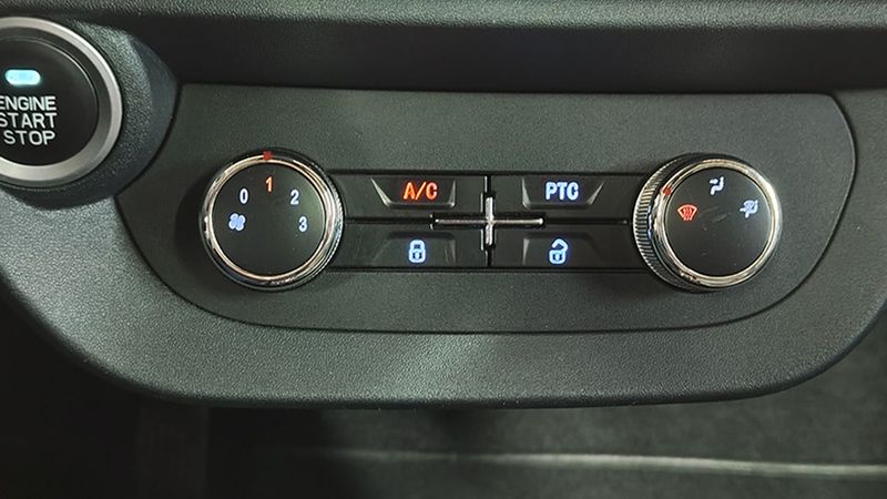 Smart EQ fortwo • 2022 • 12,339 km 18