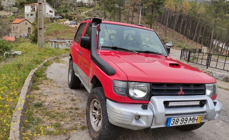 Mitsubishi Pajero • 1998 • 90,000 km 2