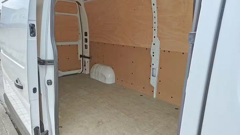 Renault Master • 2024 • 20,858 km 14