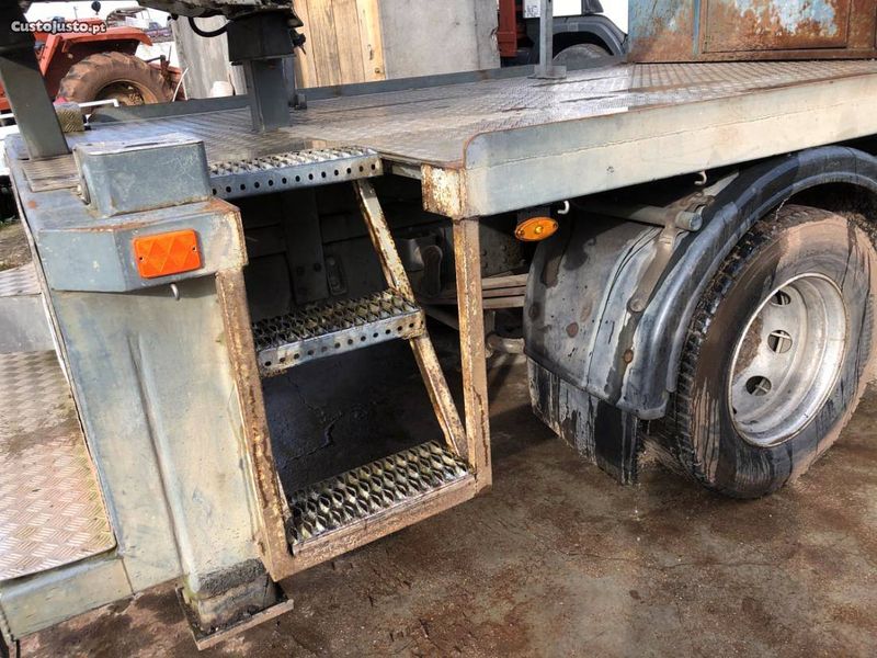 Volvo 850 • 2001 • 250,000 km 2