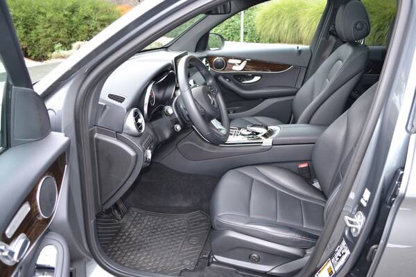 Mercedes-Benz GLC • 2018 • 16,681 km 18