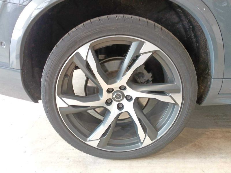 Volvo XC90 • 2022 • 128,000 km 2