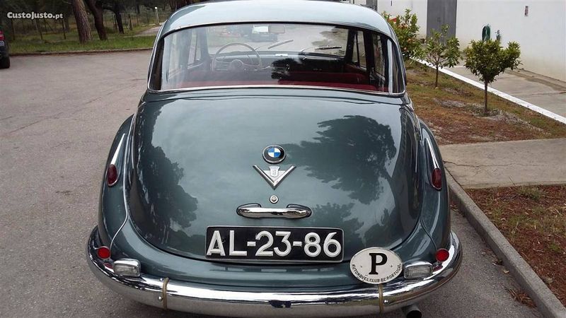 BMW 520D • 1980 • 80,000 km 4