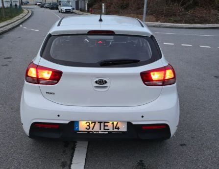 Kia Rio • 2017 • 59,200 km 3