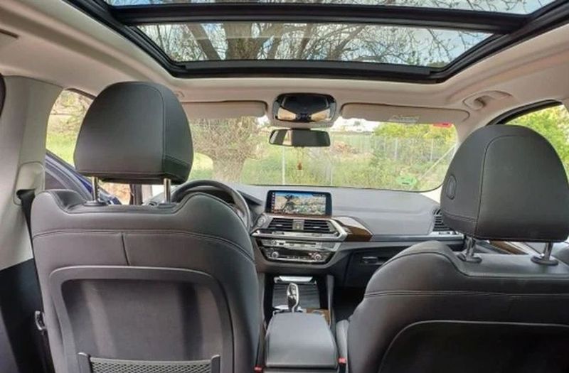 BMW X3 • 2018 • 74,000 km 14