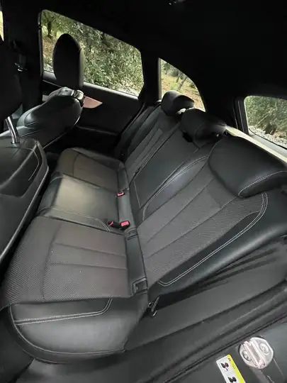 Audi A4 Avant • 2020 • 120,000 km 6