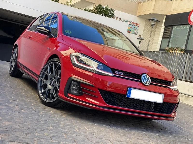 Volkswagen Golf GTI • 2020 • 24,900 km 12