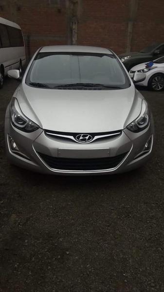 Hyundai Elantra • 2014 • 58,000 km 6