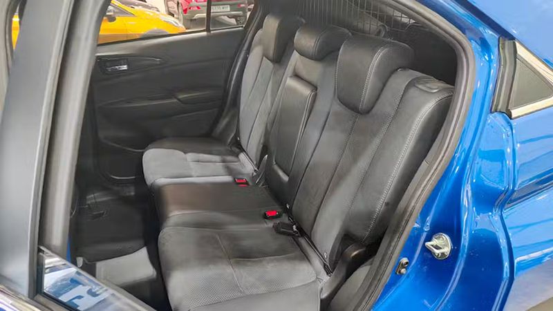 Mitsubishi Eclipse Cross • 2023 • 49,505 km 8