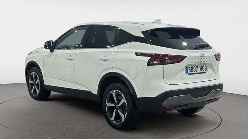 Nissan Qashqai • 2023 • 23,000 km 4