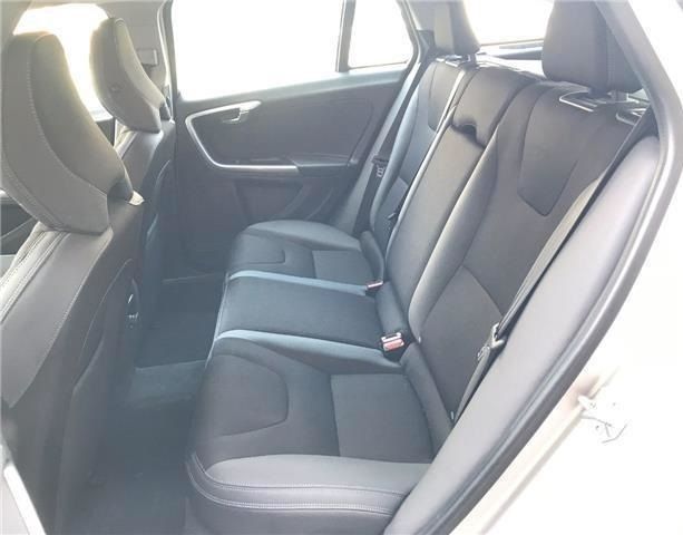 Volvo V60 • 2014 • 129,000 km 2