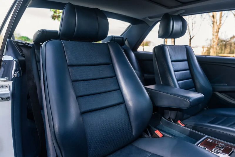 Mercedes-Benz 500 - 600 SEC Coupé • 1987 • 68,400 km 11