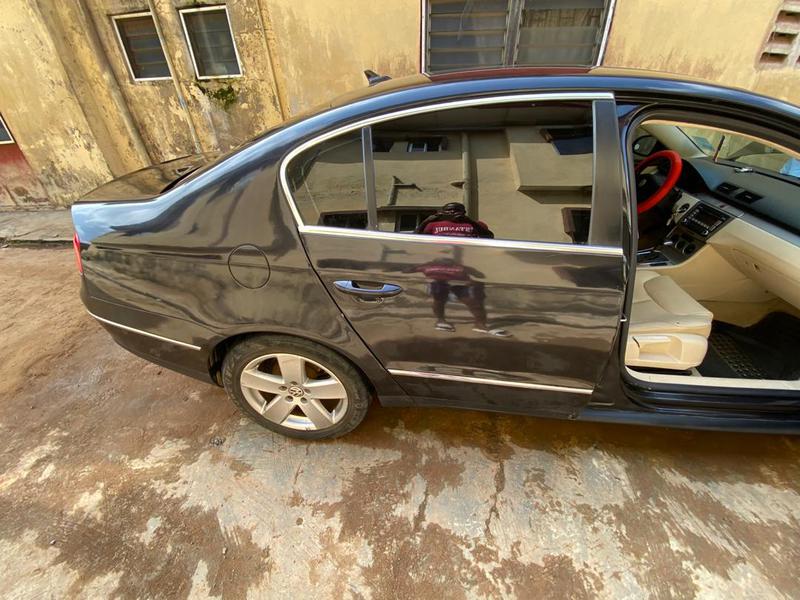 Volkswagen Passat • 2009 • 183,899 km 6