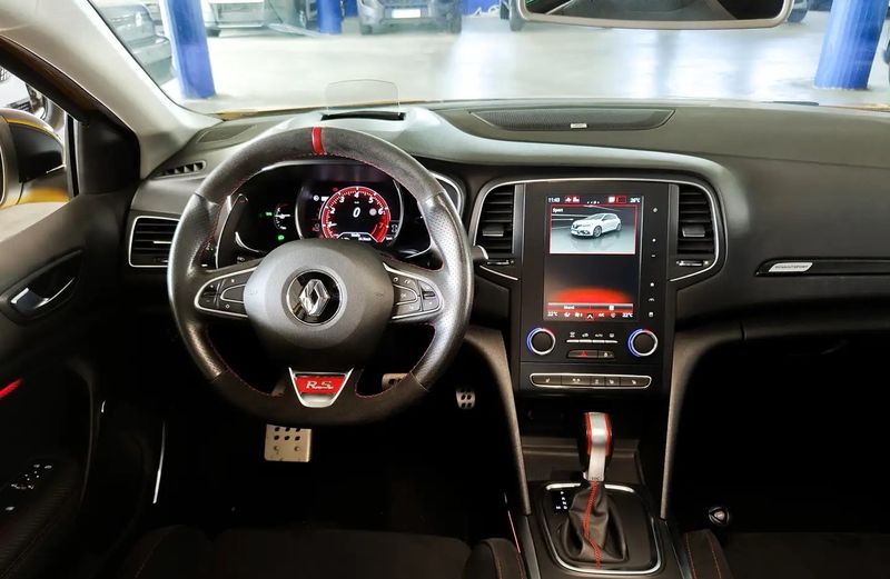 Renault Mégane • 2019 • 14,165 km 7