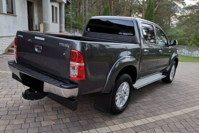 Toyota Hilux • 2015 • 150,000 km 5