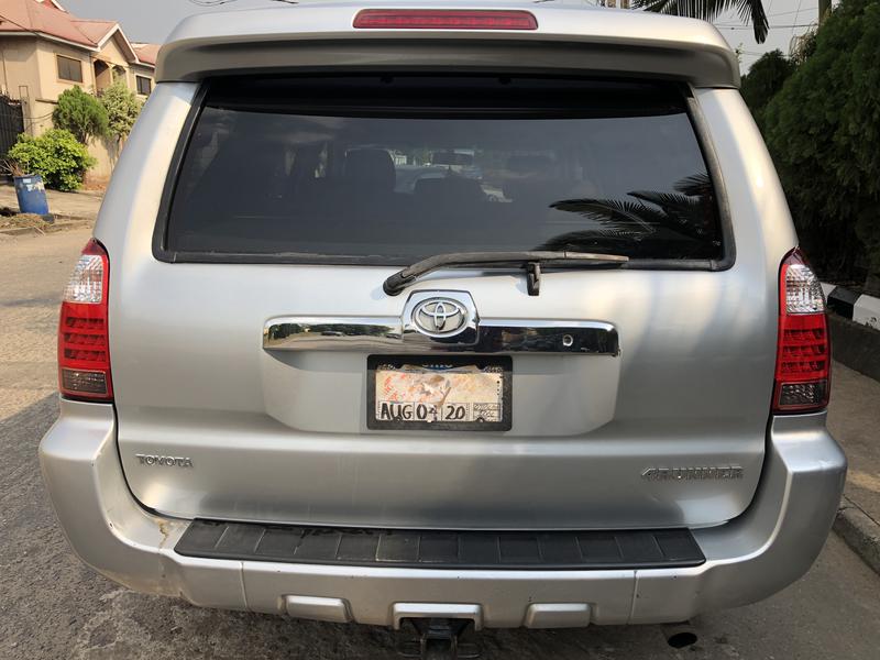 Toyota 4-Runner • 2007 • 87,329 km 8