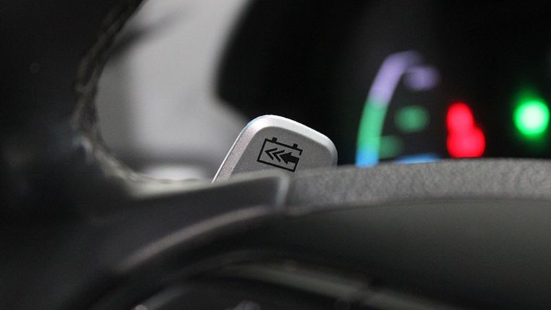 Hyundai Ioniq Electric • 2018 • 109,000 km 11