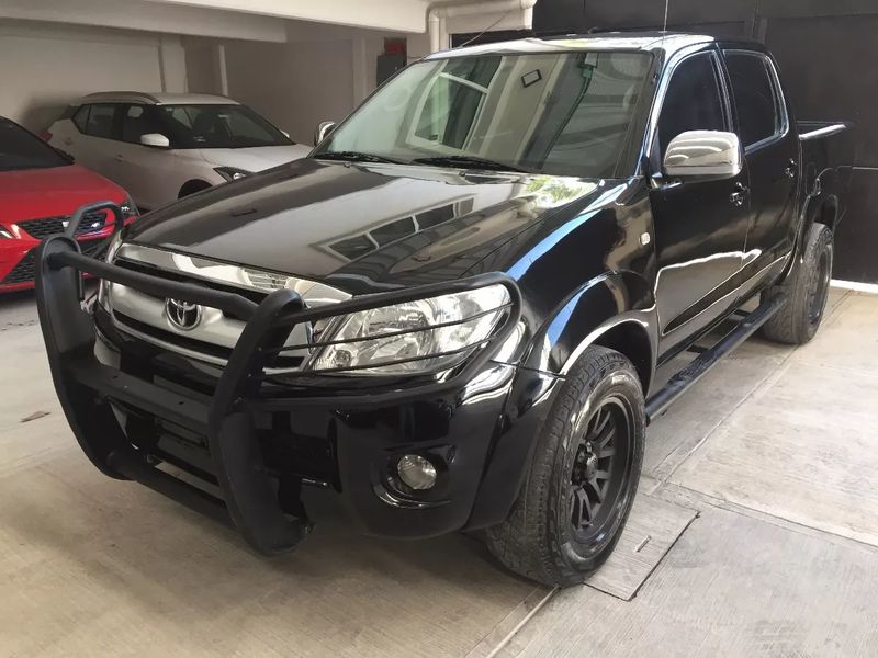 Toyota Hilux • 2018 • 50,000 km 3