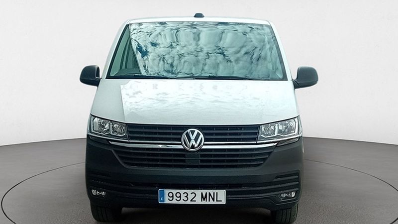 Volkswagen T5 Transporter Shuttle • 2024 • 25,000 km 12