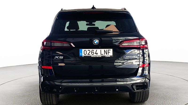 BMW X5 • 2021 • 16,770 km 10