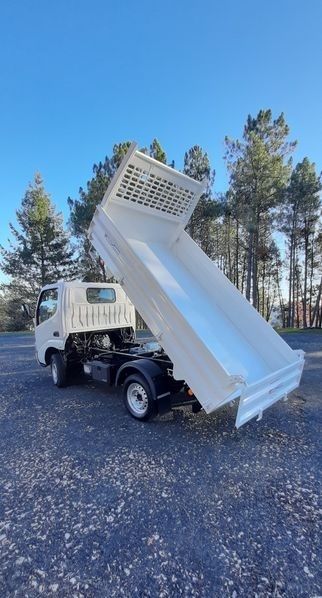 Toyota Dyna • 2003 • 160,000 km 3