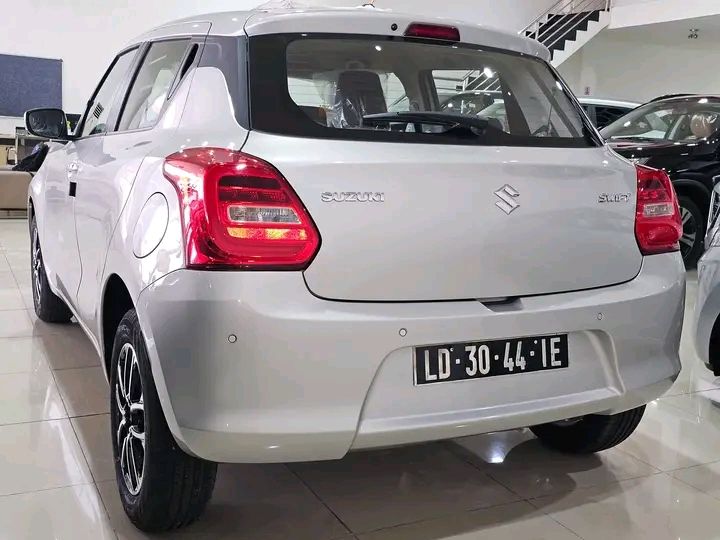 Suzuki Swift • 2022 • 22 km 3