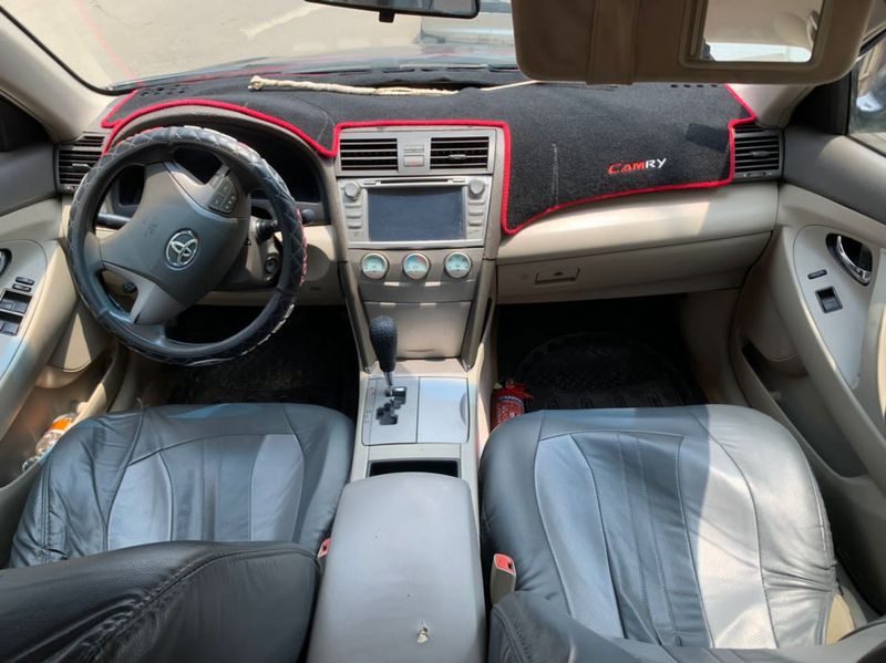 Toyota Camry • 2007 • 2 km 7