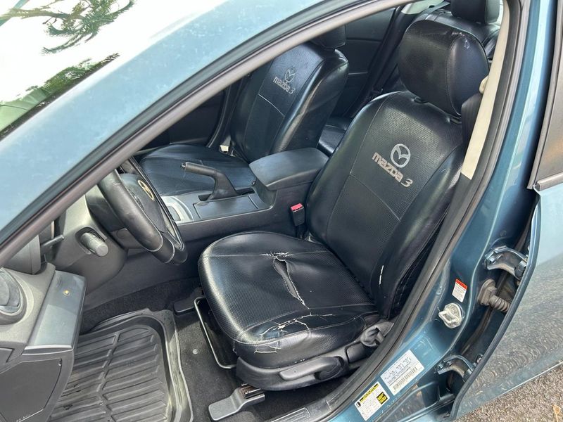 Mazda 3 • 2010 • 115,000 mi 5