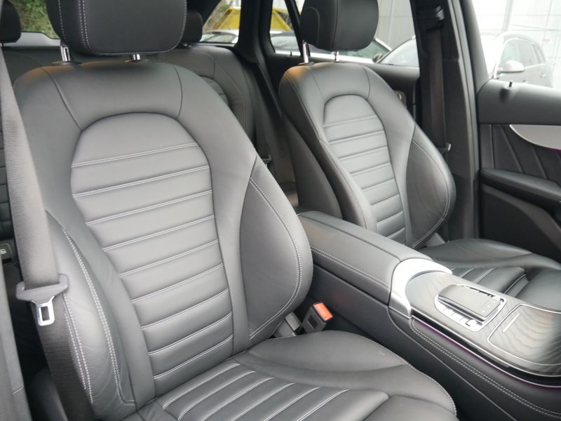 Mercedes-Benz GLC-Class • 2020 • 18,000 km 20