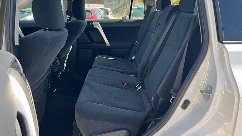 Toyota Land Cruiser • 2020 • 53,241 km 14