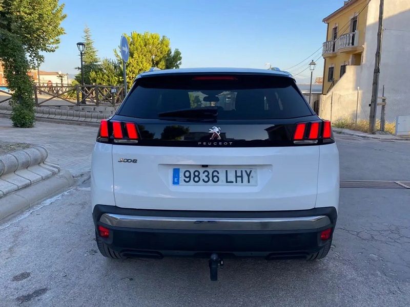 Peugeot 3008 • 2020 • 75,000 km 9