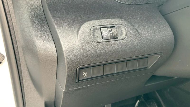 Peugeot 108 • 2023 • 23,000 km 13