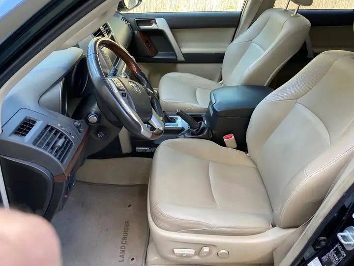 Toyota Land Cruiser • 2013 • 171,000 km 4