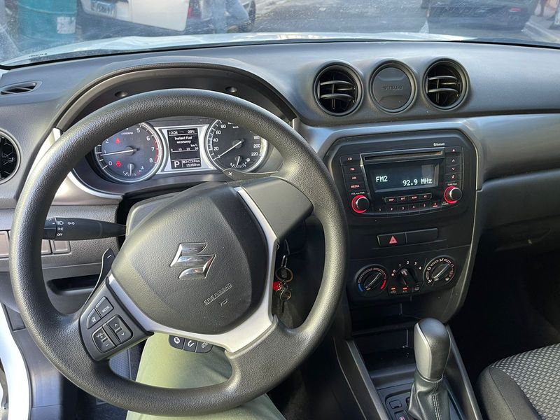 Suzuki Vitara • 2022 • 15,361 km 3
