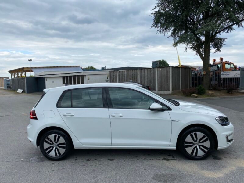 Volkswagen Golf • 2014 • 103,000 km 2