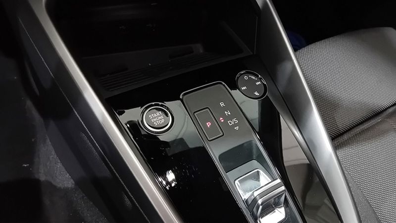 Audi A3 • 2022 • 9,345 km 5