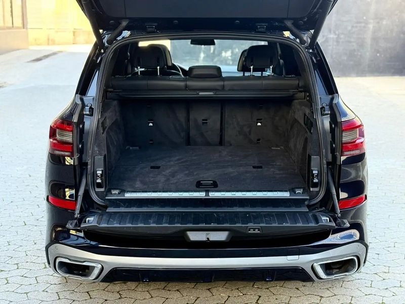 BMW X5 • 2020 • 89,000 km 6