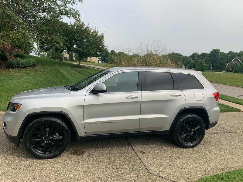 Jeep Grand Cherokee • 2012 • 82,000 km 4