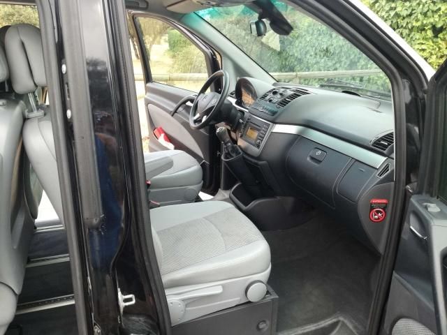 Mercedes-Benz 210 Van • 2013 • 171,000 km 10